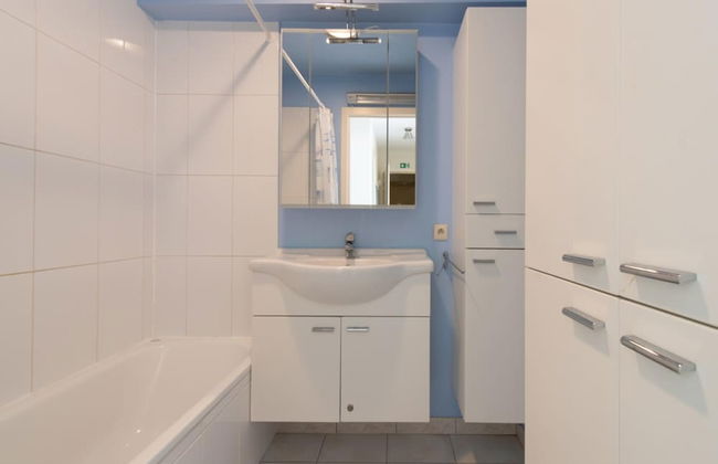 Apartment With Terrace and sea View in Mariakerke - Photo 14