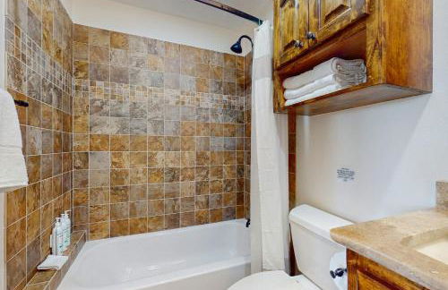 Spicewood Sunset Lake Villa - Foto 19