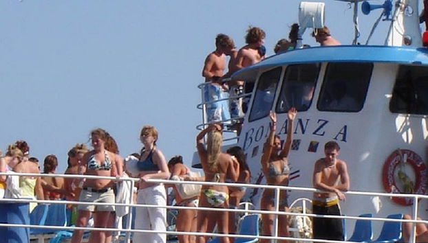 Bonanza Catamaran Cruise in Acapulco Bay - Photo 5