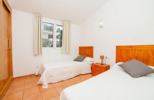 Villa con piscina en Cala Galdana - Foto 4