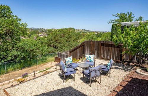 Manzanita Manor-Whimsical art & near downtown - Foto 31