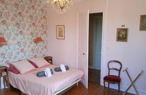 Maison calme avec piscine entourée de son parc - Foto 13