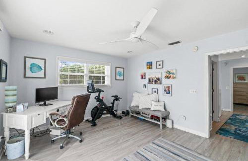 Private Pool, Beach Access, Luxe Kitchen, Fire Pit & Outdoor Entertaining Space - Foto 28