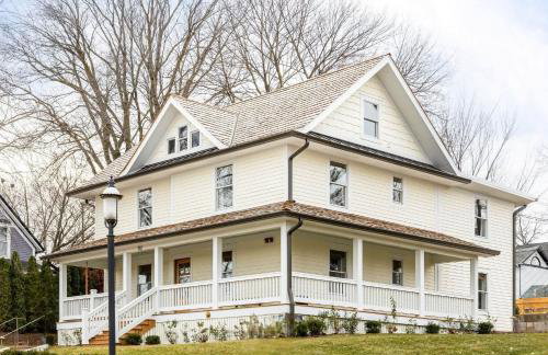 Kildahl House - Boutique Farmhouse Suite #3 - Photo 21