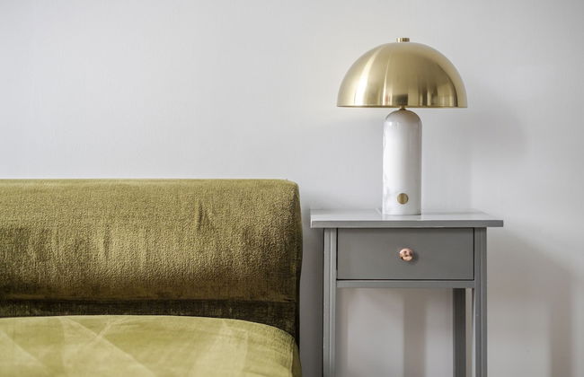 Luxurious 2 Bedroom Apartment With Free Parking - Photo 23