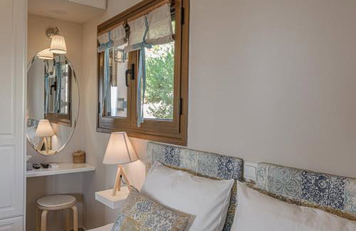 Paralio Astros Beachfront Suites - Photo 16