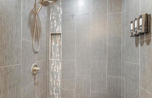 Sleek Ferndale Home with Ocean and Mountain Views! - Photo 16