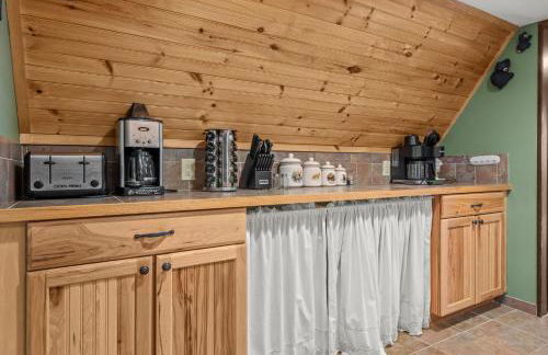 Whispering Pines - Lake Access Hot Tub Fire Pit - Foto 45