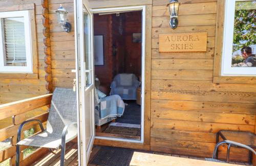 Aurora Skies - Photo 3