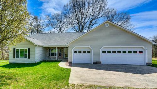 Bright and Elegant Home in High Point with Deck! - Foto 3