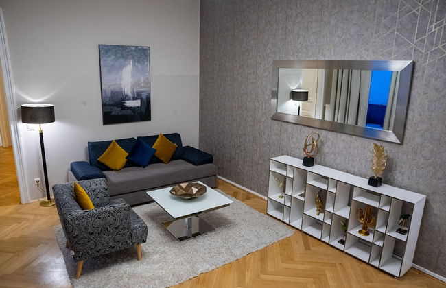 Abieshomes Serviced Apartments - Votivpark - Photo 55