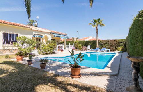 Charming one-floor villa with private pool in Los Balcones - Foto 24
