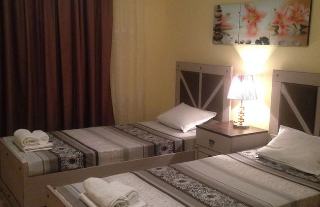 Admiral Plaza Apartments - Foto 14