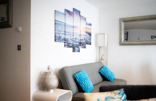 Seaview, Luxury apartment, 2 min walk to Porth Beach - Foto 9