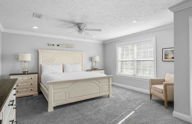 Palm Breeze Retreat Sleeps 10! - Foto 3