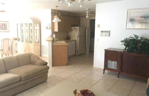 748A Z2b VILLAGE OF DE LA VISTA by REMAX Premier - Foto 9