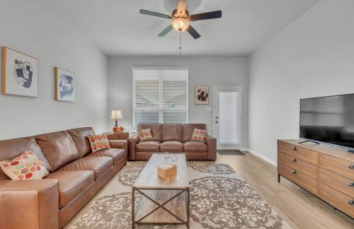 Luxury Retreat in Serene Surroundings, 4 Bedrooms Corporate House, Entire house with full amanities, Convenient location Near Medical Centers and Downtown - Foto 3