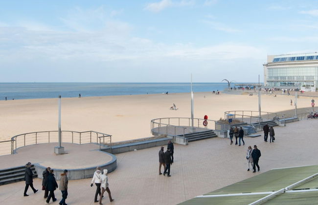 Charming Apartment Near the Beach - Foto 16