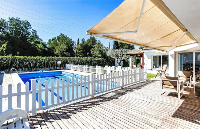 Just 10 Minutes From Sitges, House With Private Garden and Pool- - Foto 42