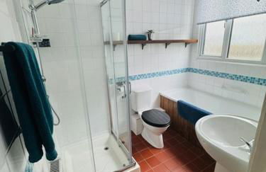 "FISHERMAN'S" Seconds from the Harbour & town centre with unlimited free parking nearby - Photo 40