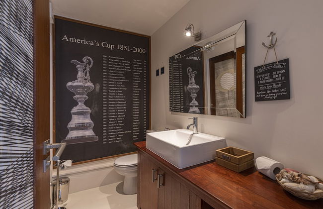 JOIVY Stunning 5-Bed Boathouse On The River Thames - Foto 20