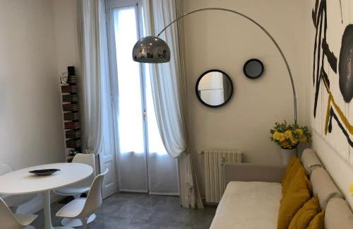 Casa Alberto da Giussano, elegante bilocale in centro con balcone sul parco - Foto 8