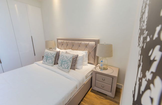 FAM Living - City Walk - Photo 12