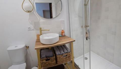 logement avec cuisine et jardinet proche lac - Foto 5