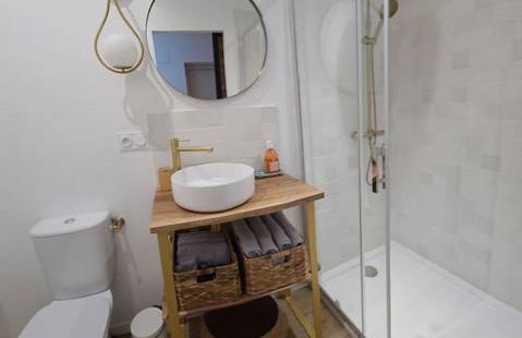 logement avec cuisine et jardinet proche lac - Foto 5