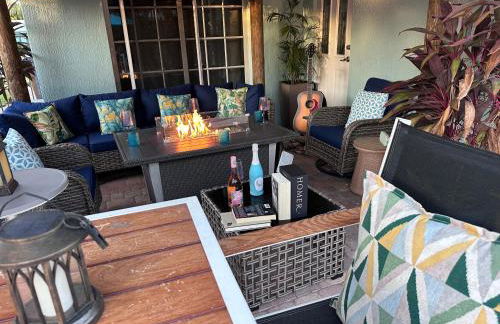 South Florida Spacious Oasis 4BR Retreat with 2 King Beds, Amazing Pool, near Beaches - Photo 21