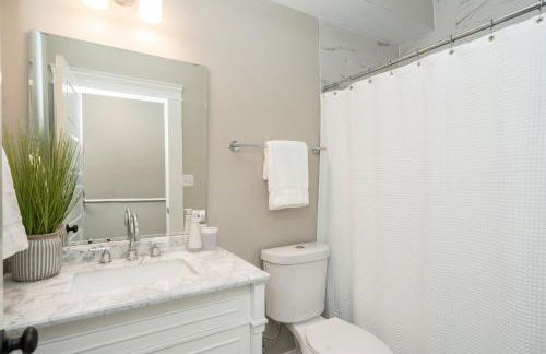 Historic Haven | JZ Vacation Rentals - Foto 26