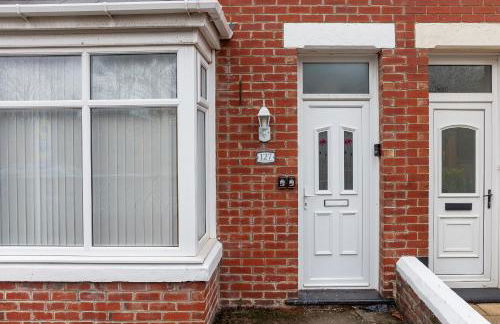 Comfortable 3-Bedroom Home in Seaham, 7 Persons - Photo 19