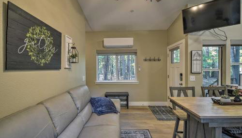 Secluded Butte Meadows Cabin with Deck and Grill! - Foto 4