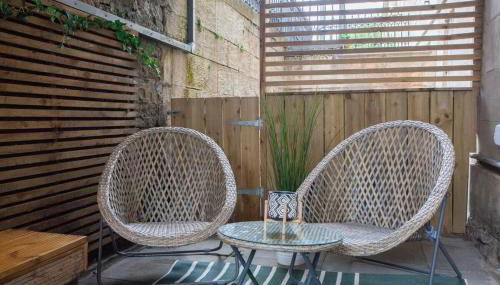 Beautiful 2 Bed Flat with a Private Terrace - Foto 5