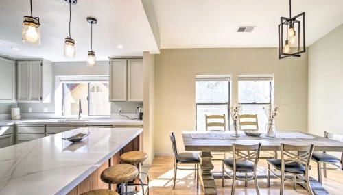 Charming Chester Home with Furnished Porch! - Foto 5