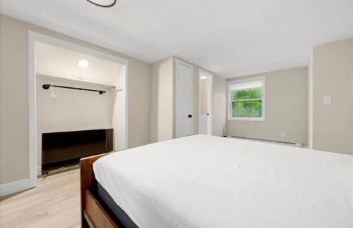 Whitewater The Genoa on Oneida Lake Sleeps 8 - Photo 23