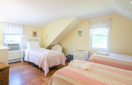 Lovely Home Near Bike Path Dog Welcome! - Foto 17