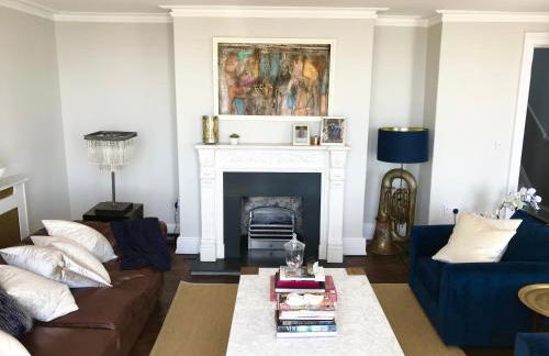 Marina Retreat - Stunning 4 bedroom, 3 bathroom house with harbour views! - Foto 3