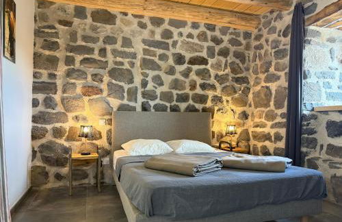 Gîte LE RABIOUZE - 4 épis, 15 pers, 22 couchages - Ancienne Bergerie rénovée, cachet d'origine conservé - Vue magnifique - Label Ecogîte - Foto 22