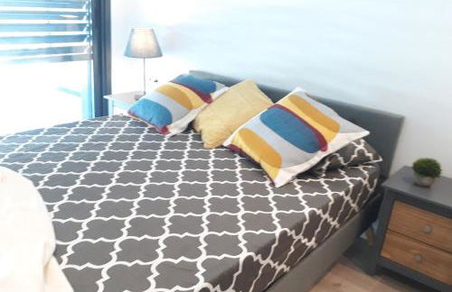 Rooftop pool near the beach and Barcelona - Photo 28