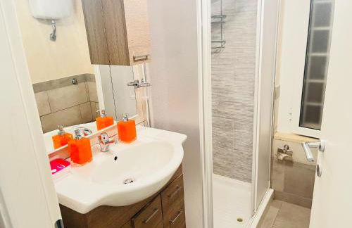 Sky Global Suites - Photo 14