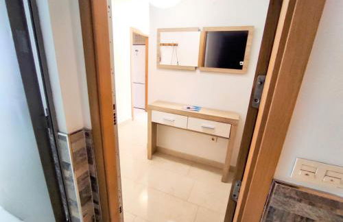 Manuela Nogales Apartments! - Photo 38