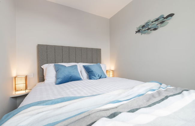 Marina Beach House - Photo 2