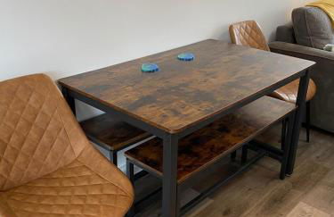 The Salty Bee - Photo 13