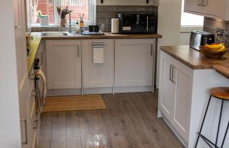 Modern 4BR House - Sleeps 10 - Central Birmingham - FREE Parking - Foto 51