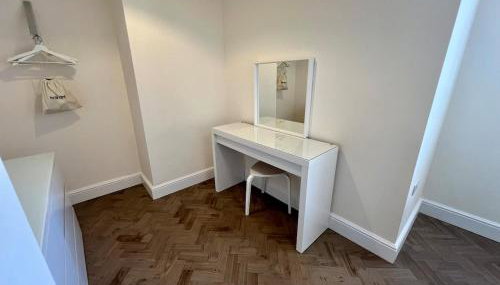 4 The Royal Serviced Apartments, Harwich - Garden- Parking-Fast WiFi - Foto 2