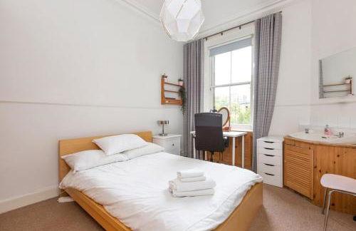 Spacious 3 bed home in Marchmont - Foto 9