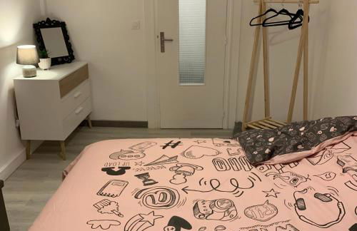 Appartement 4 PERSONNES EMPLACEMENT IDEAL PROCHE DES 24H ET GARE - Foto 4