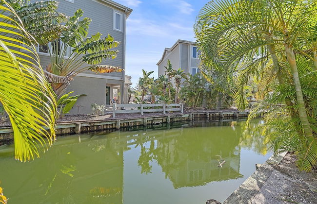 Surf And Turf At Cedars East 2 Bedroom Townhouse by RedAwning - Foto 46