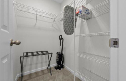 Brand New beautiful house with a luxury backyard - Foto 20